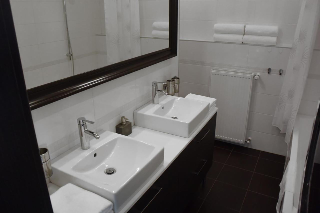 Apartman Dc2 Apartment Дечин Екстериор снимка