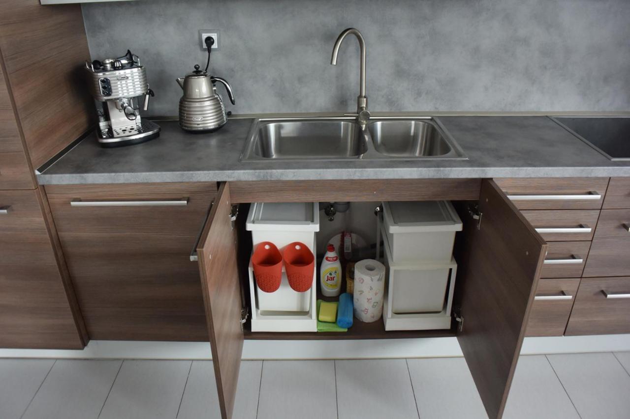Apartman Dc2 Apartment Дечин Екстериор снимка