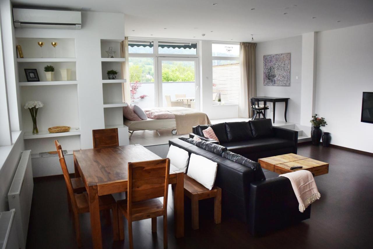 Apartman Dc2 Apartment Дечин Екстериор снимка